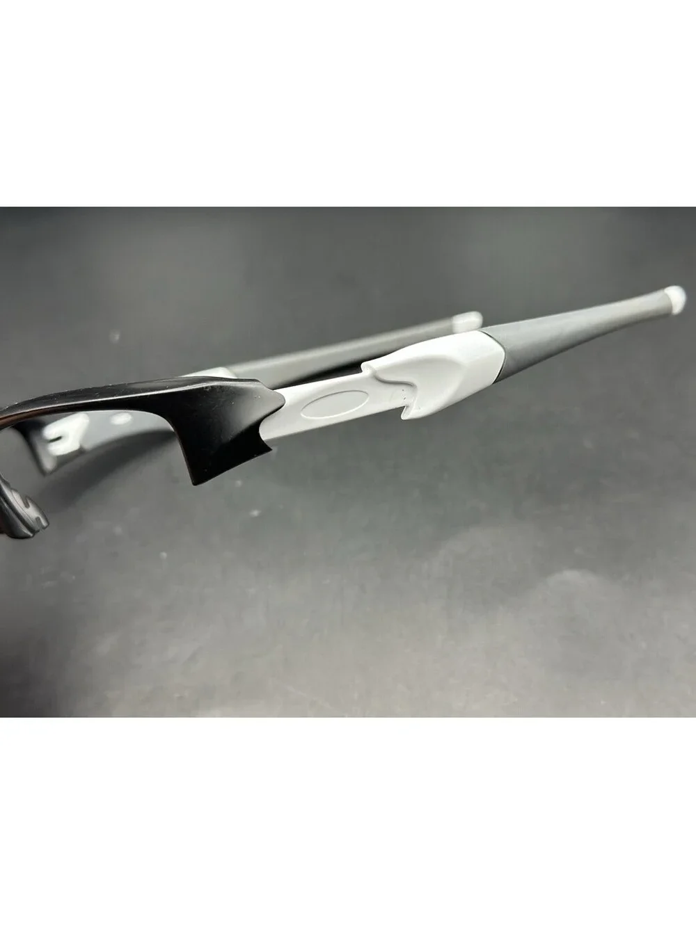 Oakley Flak Jacket Matte Black/Polished White Frame